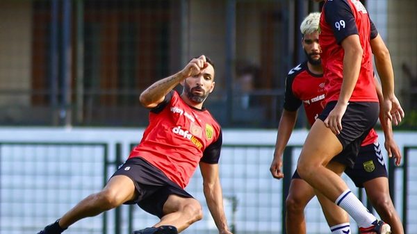 with-marquee-additions-and-promising-youngsters-battle-ready-hyderabad-fc-look-set-to-mount-a-stronger-challenge.Click to read full article.