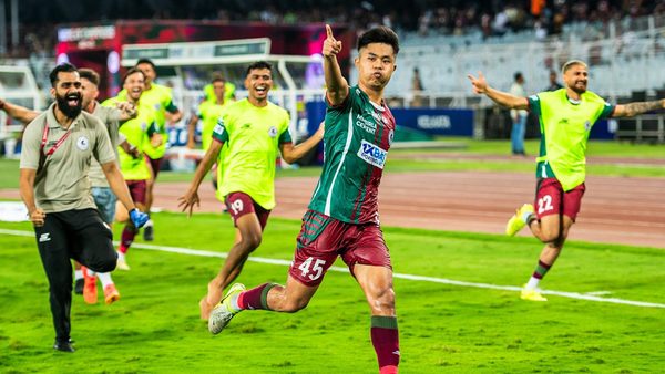 match-highlights-mohun-bagan-super-giant-2-0-jamshedpur-fc-3-2-agg-sf-2-2nd-leg-isl-2024-25-bn.Click to read full article.