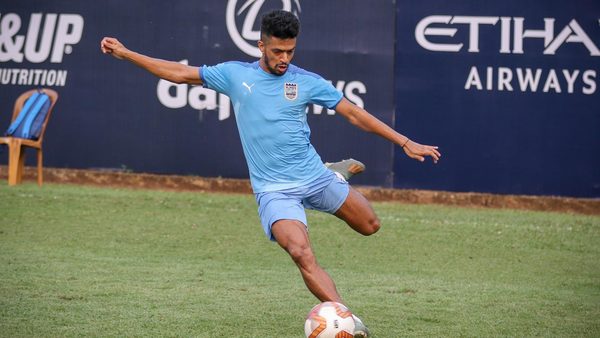 talking-point-mandar-rao-dessai-set-to-become-first-player-with-100-hero-isl-appearances.Click to read full article.