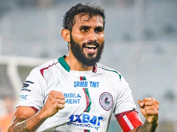 photos-isl-2024-25-matchweek-20-mohammedan-sc-vs-mohun-bagan-sg-vivekananda-yuba-bharati-krirangan-kolkata.Click to read full article.