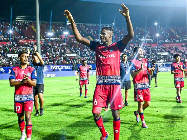photos-isl-2024-25-semi-final-2-1st-leg-jamshedpur-fc-vs-mohun-bagan-super-giant-jrd-tata-sports-complex-jamshedpur.Click to read full article.