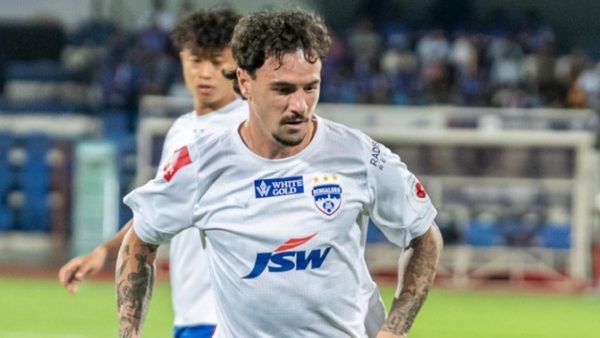 east-bengal-bengaluru-fc-look-to-keep-title-hopes-alive.Click to read full article.