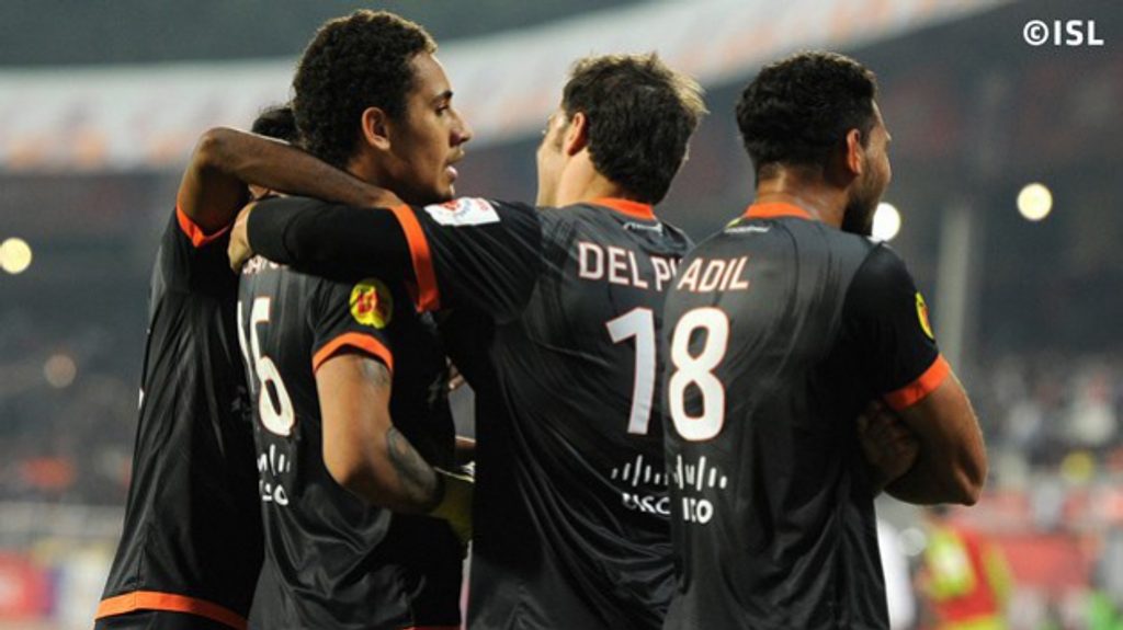 Delhi Dynamos celebrate their goal