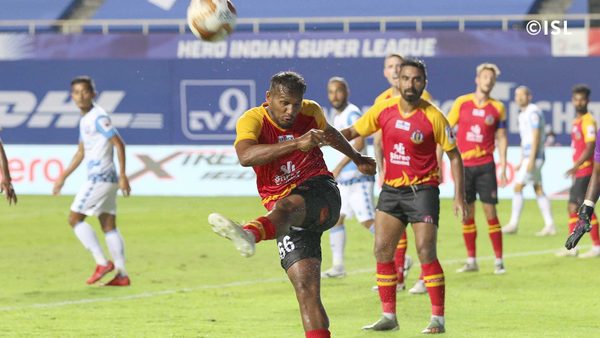 talking-point-will-hyderabads-domestic-talents-get-the-better-of-sc-east-bengals-defence.Click to read full article.