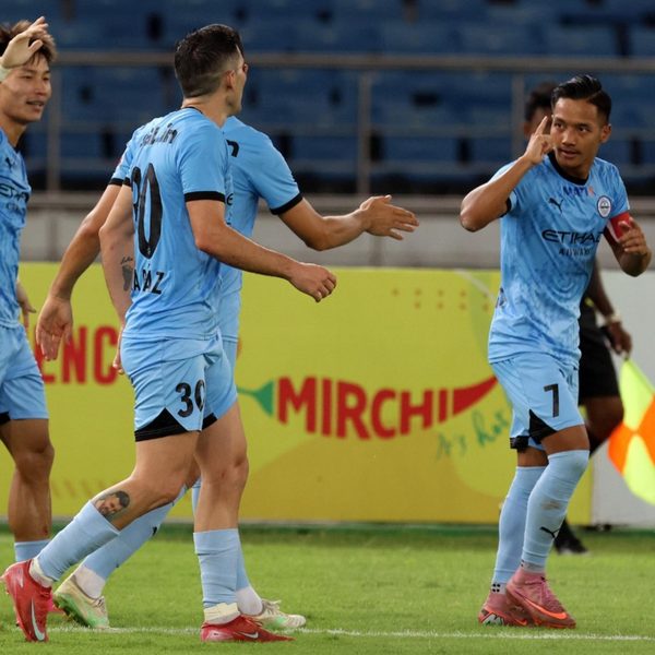 mumbai-city-fc-seal-third-place-with-victory-over-nine-man-punjab-fc.Click to read full article.
