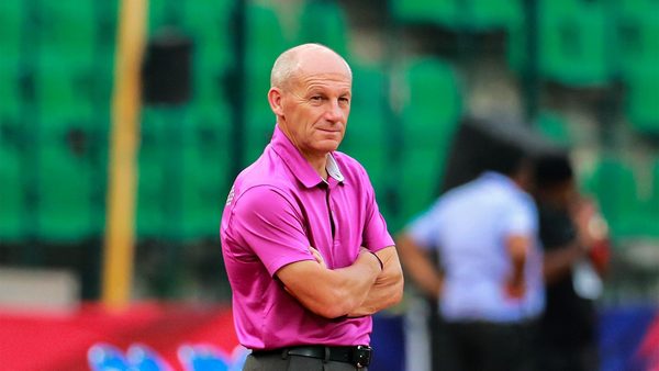 how-english-coach-steve-coppell-brought-discipline-and-belief-to-the-isl.Click to read full article.