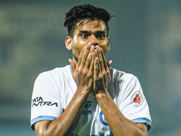 photos-isl-2024-25-matchweek-23-mohammedan-sc-vs-jamshedpur-fc-kishore-bharati-krirangan-kolkata.Click to read full article.