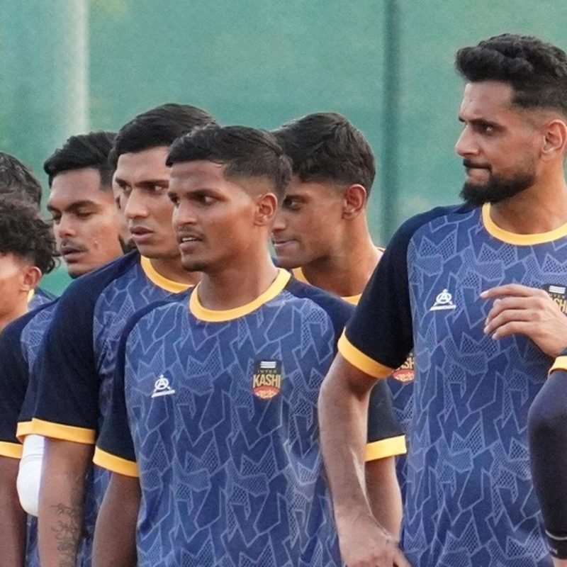 all-indian-inter-kashi-face-star-studded-kerala-blasters.Click to read full article.