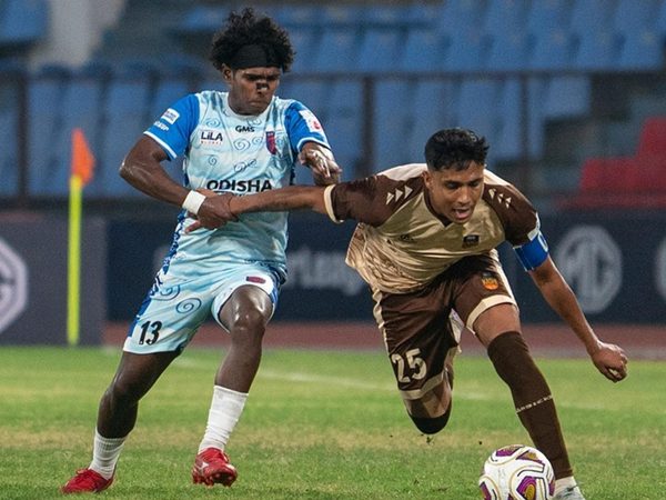 photos-thoi-singh-strikes-in-the-89th-minute-to-rescue-a-point-for-inter-kashi.Click to read full article.