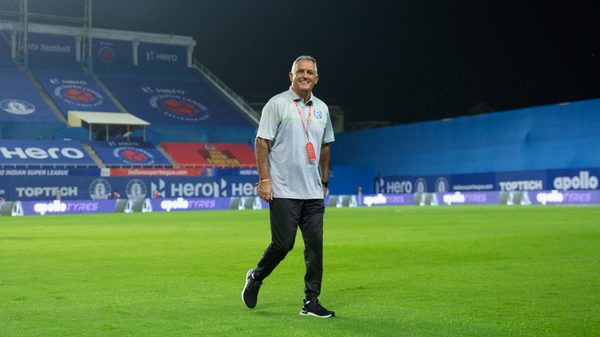 owen-coyle-manolo-diaz-pleased-with-the-draw-for-contrasting-reasons.Click to read full article.