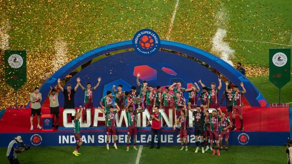 mohun-bagan-super-giant-lift-the-isl-2024-25-cup.Click to read full article.