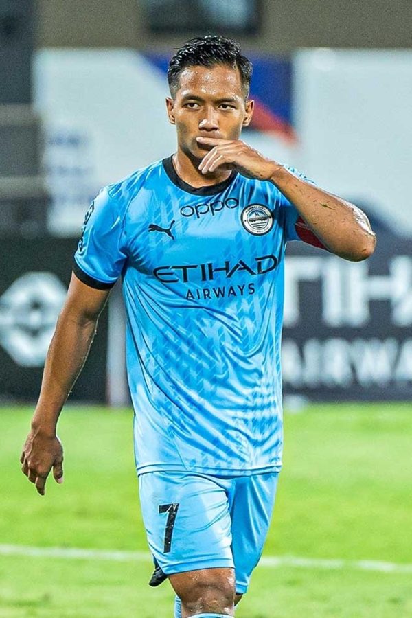 photos-kalinga-super-cup-2025-ro16-mumbai-city-fc-vs-chennaiyin-fc-kalinga-stadium-bhubaneswar.Click to read full article.