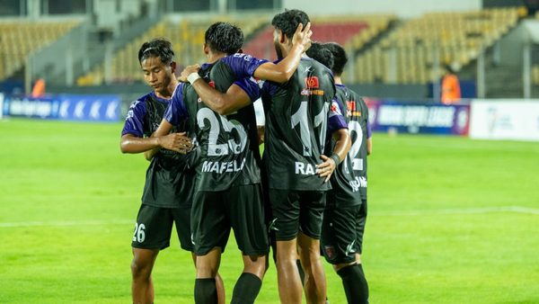 snchez-penalty-rescues-point-as-odisha-hold-bengaluru.Click to read full article.