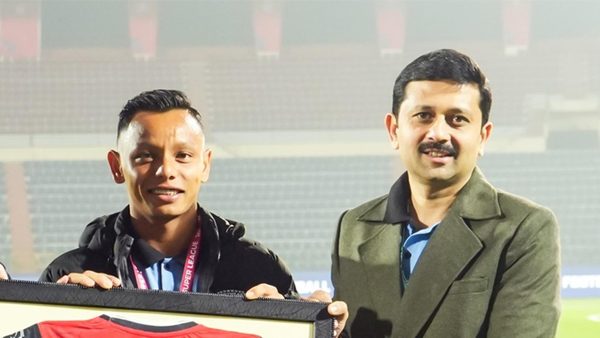 isl-arrives-in-shillong-tamhane-tlang-discuss-impact-on-meghalaya-football.Click to read full article.