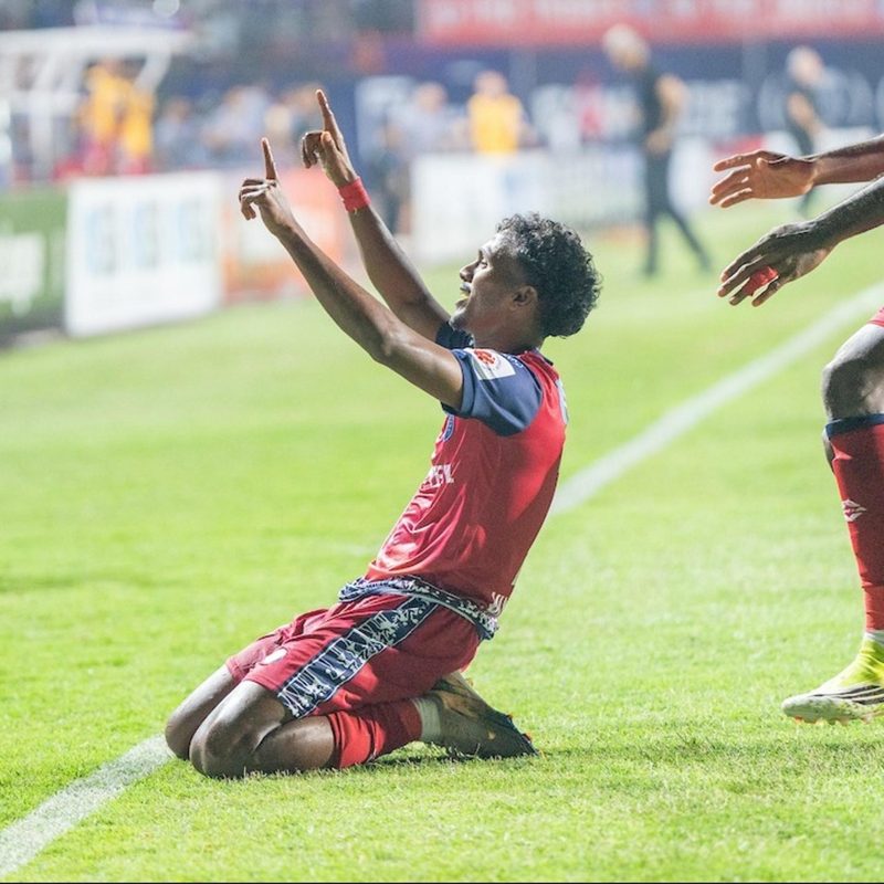 vincy-barretto-strike-helps-jamshedpur-pip-punjab.Click to read full article.