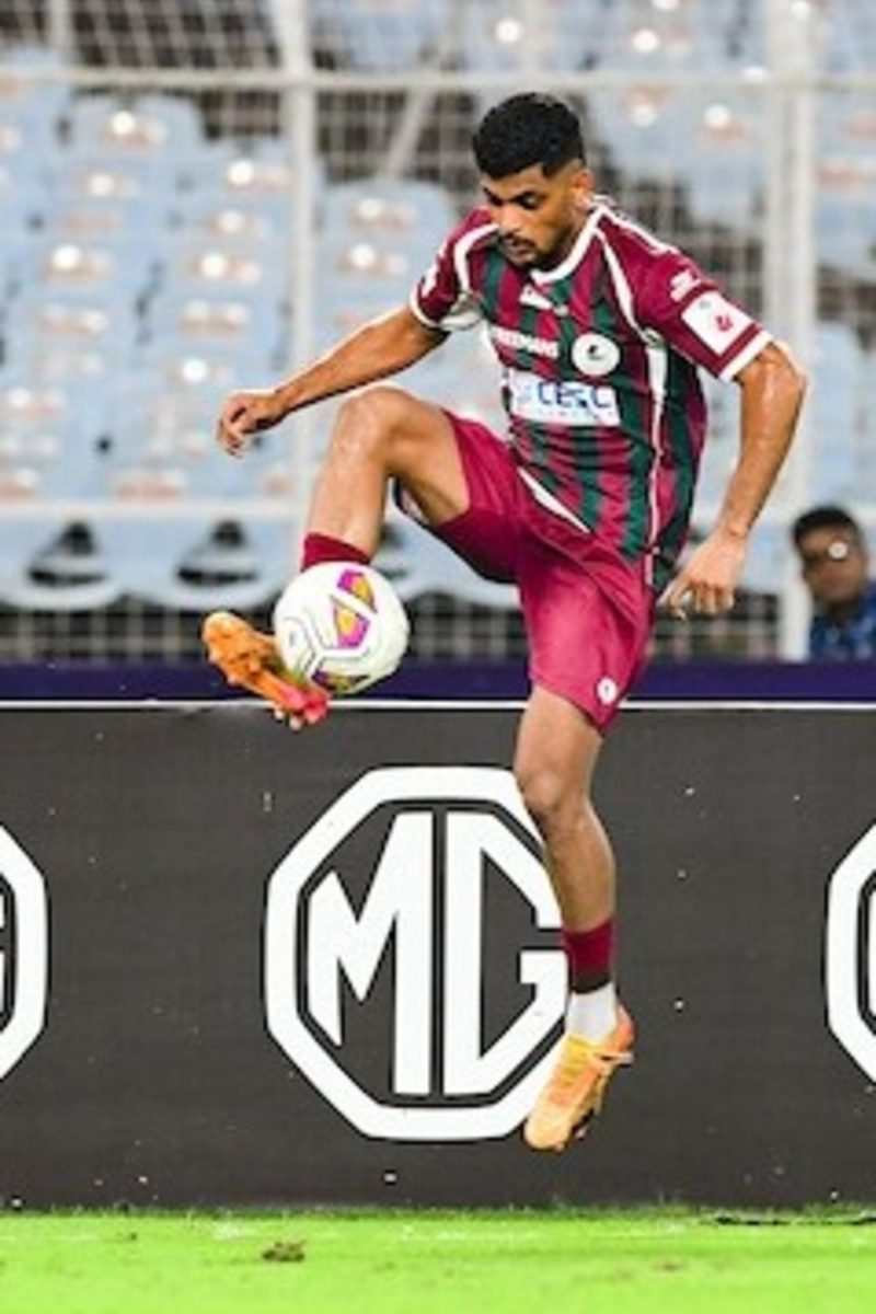 photos-manvir-singhs-late-winner-hands-mohun-bagan-super-giant-victory-over-chennaiyin-fc.Click to read full article.