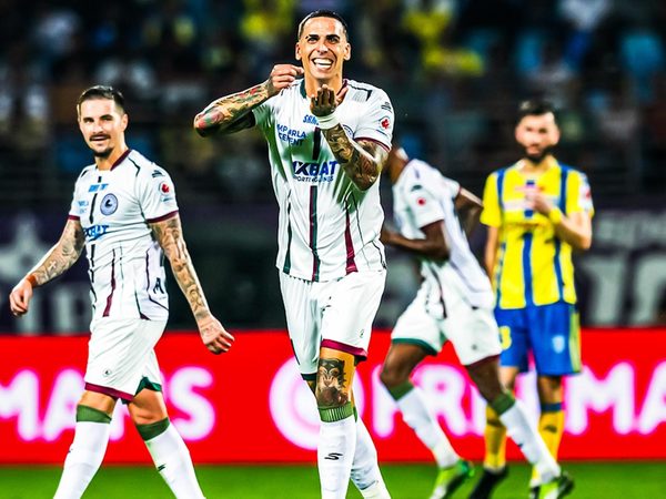 kerala-blasters-fc-vs-mohun-bagan-super-giant-isl-2024-25-malayalam-photo-gallery.Click to read full article.