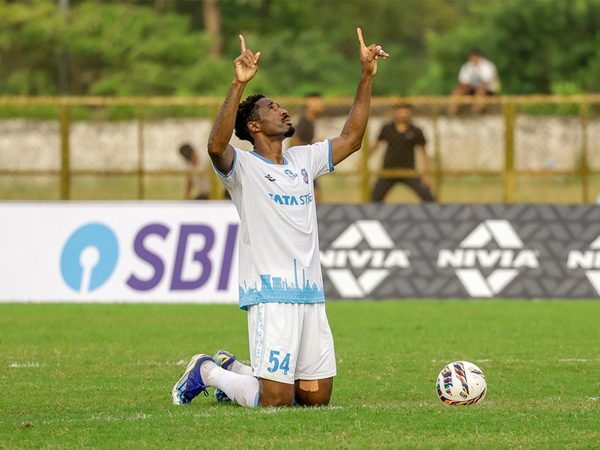 photos-aiff-super-cup-2025-26-group-stage-inter-kashi-fc-0-2-jamshedpur-fc-jawaharlal-nehru-stadium-goa.Click to read full article.