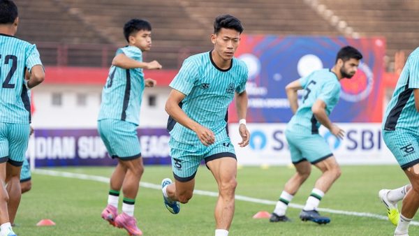 super-sunday-double-header-jamshedpur-bengaluru-play-hosts-to-mohammedan-sporting-and-sc-delhi.Click to read full article.