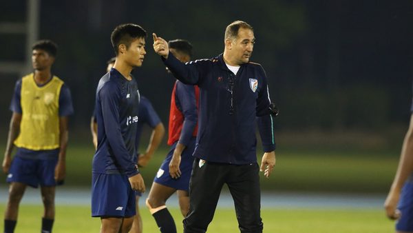 stimac-wants-players-to-express-themselves-on-the-pitch-against-oman.Click to read full article.