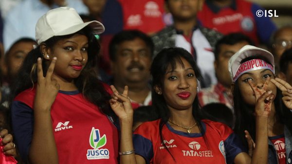 fan-gallery-jamshedpur-fc-vs-kerala-blasters-fc-2018-9846.Click to read full article.