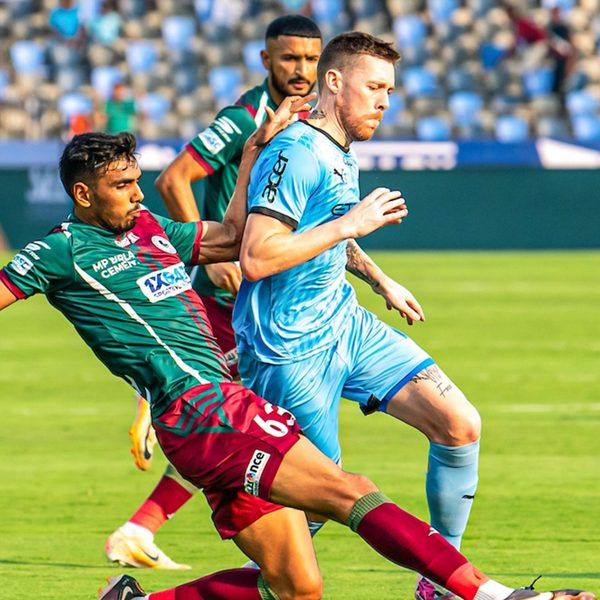 photos-isl-2024-25-matchweek-24-mumbai-city-fc-vs-mohun-bagan-super-giant-mumbai-football-arena-mumbai-bn.Click to read full article.