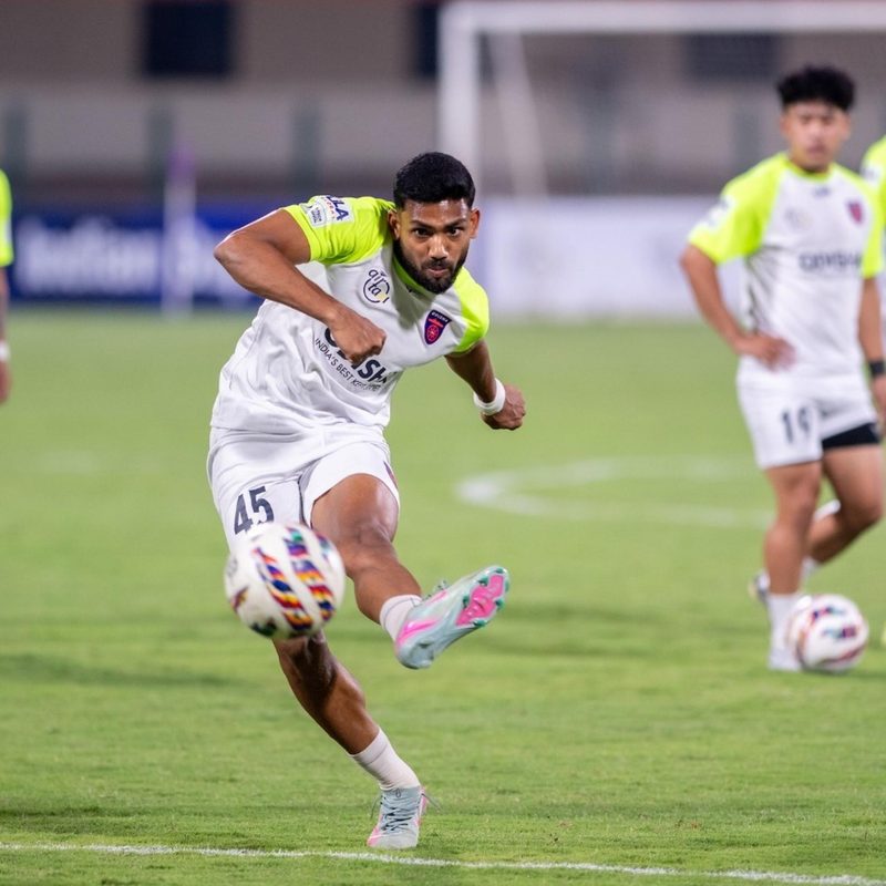 mohun-bagan-sg-jamshedpur-fc-continue-race-for-isl-summit.Click to read full article.