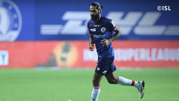 jhingan-thanks-atk-mohun-bagan-set-up-and-fans-in-his-farewell-message.Click to read full article.