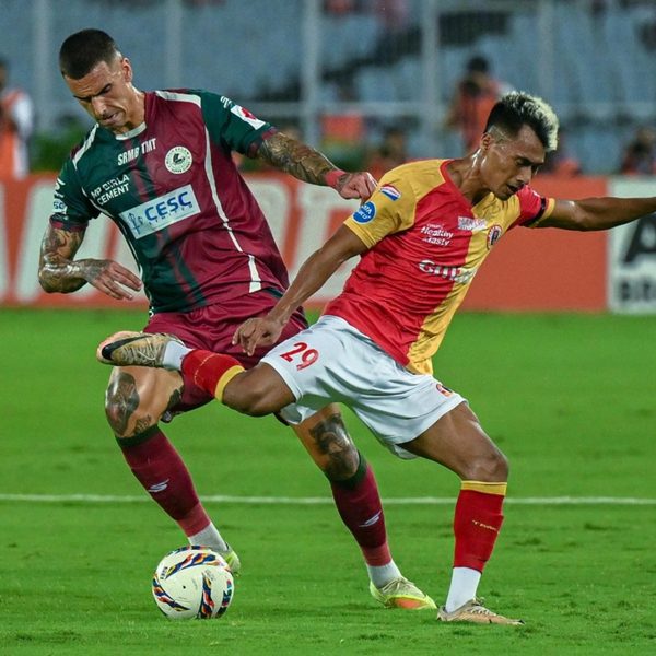 east-bengal-in-pole-position-after-derby-draw-against-mohun-bagan.Click to read full article.