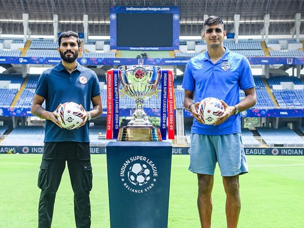 photos-isl-2024-25-mohun-bagan-super-giant-vs-bfc-pre-final-photoshoot.Click to read full article.