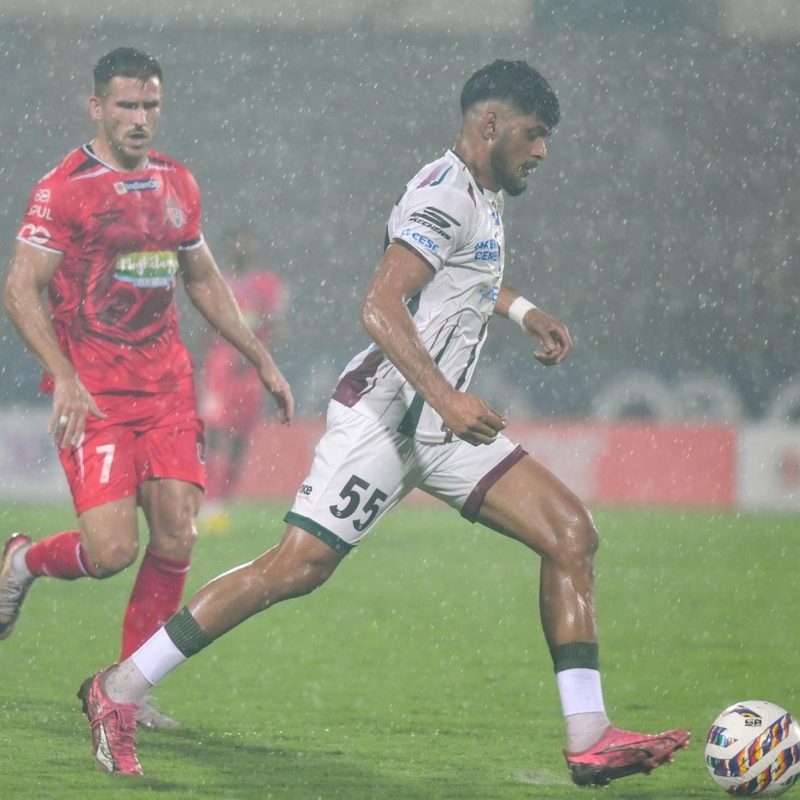 robson-strike-powers-mohun-bagan-past-northeast-in-rain-hit-encounter.Click to read full article.