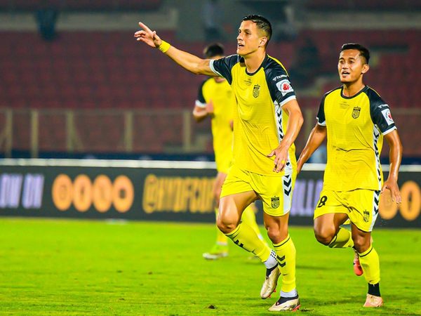 photos-isl-2024-25-matchweek-18-hyderabad-fc-vs-jamshedpur-fc-gmc-balayogi-athletic-stadium-hyderabad.Click to read full article.