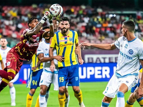 photos-isl-2024-25-matchweek-24-kerala-blasters-fc-vs-jamshedpur-fc-jawaharlal-nehru-stadium-kochi.Click to read full article.