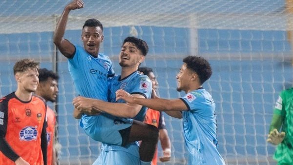 mumbai-city-hold-off-inter-kashi-fightback-to-secure-win.Click to read full article.