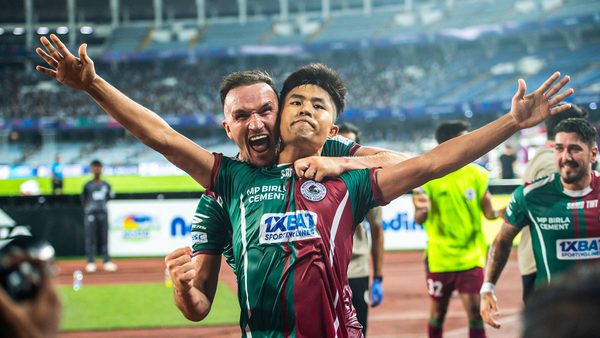 match-highlights-mohun-bagan-super-giant-2-0-jamshedpur-fc-3-2-agg-sf-2-2nd-leg-isl-2024-25.Click to read full article.