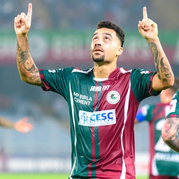 mohun-bagan-sg-put-five-past-mohammedan-sporting-to-go-top.Click to read full article.