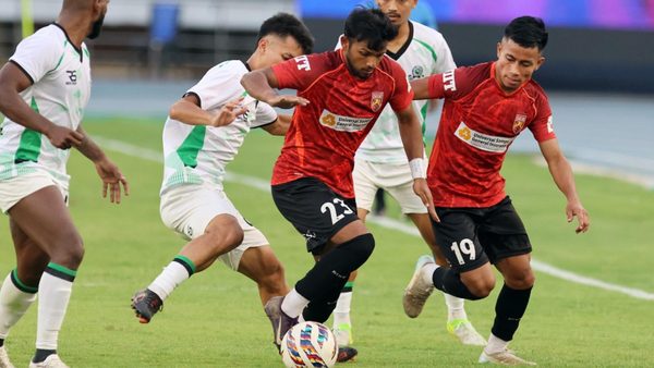 mohammedan-sporting-deny-sc-delhi-full-points-in-2-2-draw.Click to read full article.