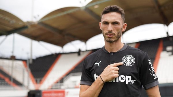 kerala-blasters-officially-confirmed-the-first-foreign-signing.Click to read full article.