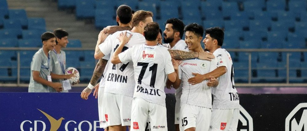 second-half-goals-seal-mohun-bagan-super-giants-comeback-win-over-sporting-club-delhi.Click to read full article.