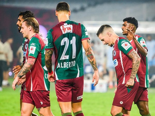photos-isl-2024-25-matchweek-21-mohun-bagan-sg-vs-punjab-fc-vivekananda-yuba-bharati-krirangan-kolkata-bangla.Click to read full article.