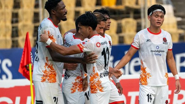 photos-mbsg-vs-cfc.Click to read full article.