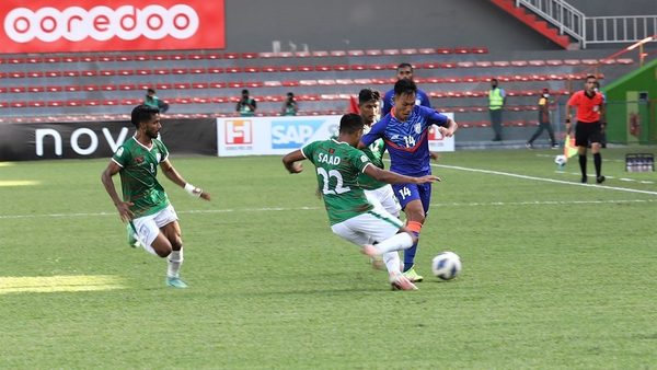 india-share-the-spoils-with-10-man-bangladesh.Click to read full article.