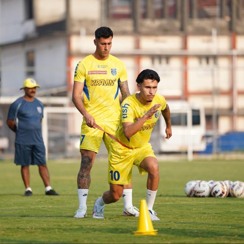 mohun-bagan-mohammedan-clash-in-kolkata-derby-kerala-blasters-inter-kashi-aim-for-first-win.Click to read full article.