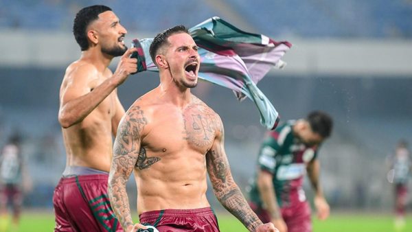 late-mohun-bagan-heroics-against-sc-delhi-not-enough-in-emotional-final-day-finish.Click to read full article.